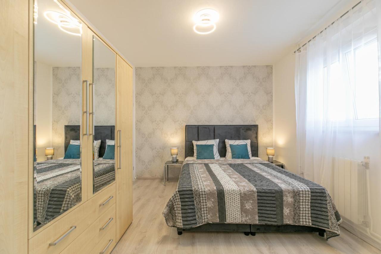 Apartments Tina Stinjan Πούλα Εξωτερικό φωτογραφία