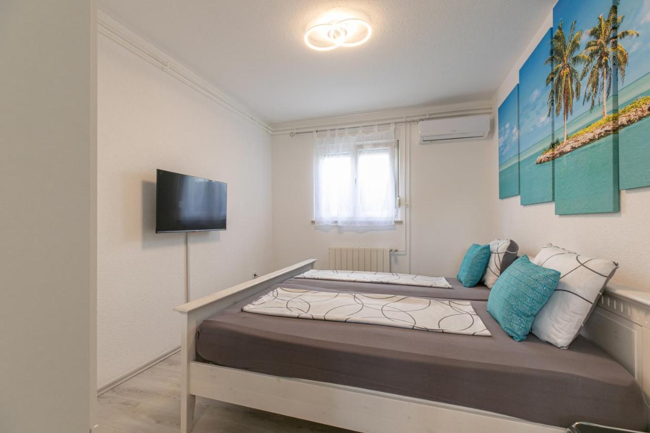 Apartments Tina Stinjan Πούλα Εξωτερικό φωτογραφία