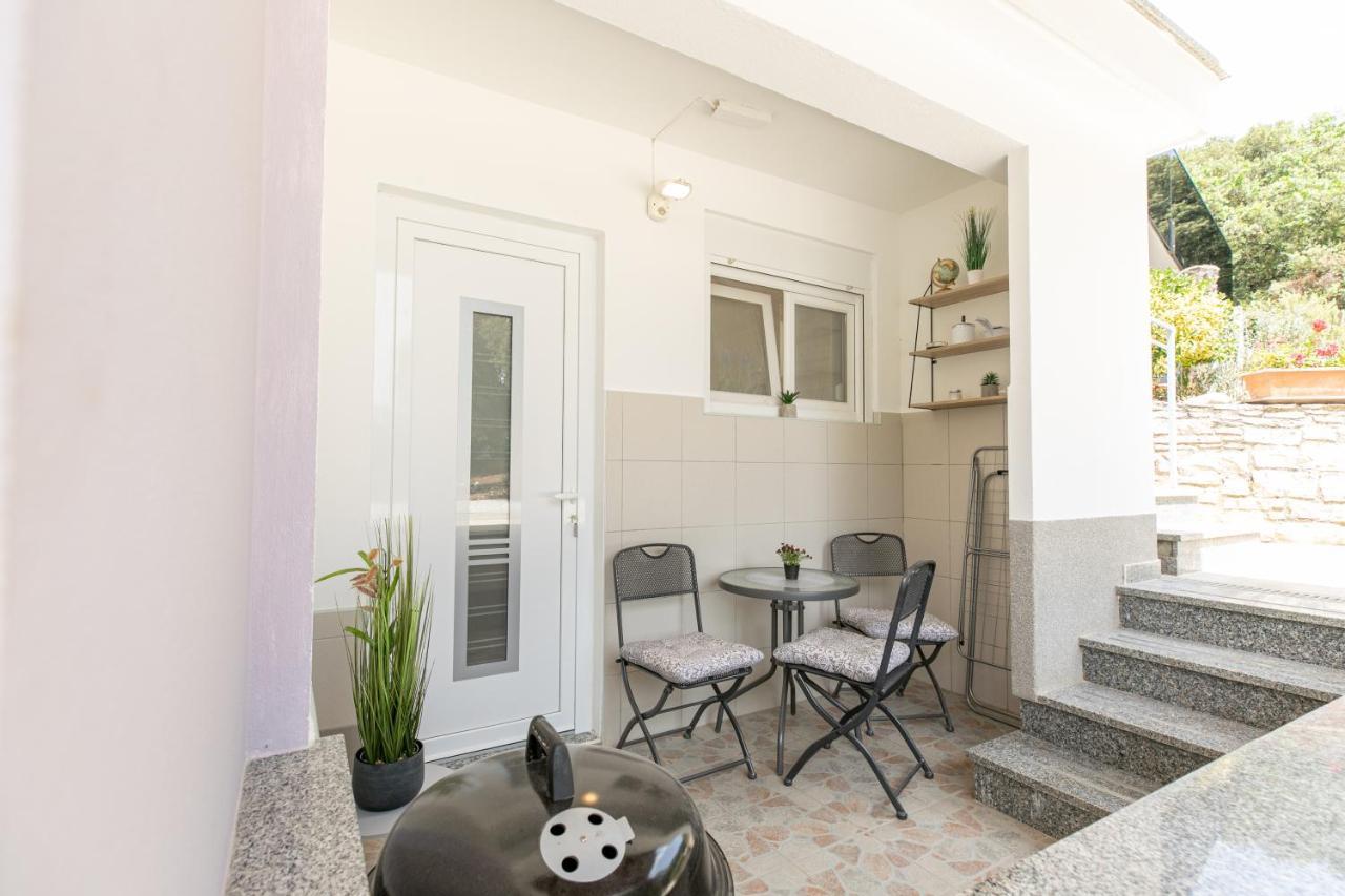 Apartments Tina Stinjan Πούλα Εξωτερικό φωτογραφία