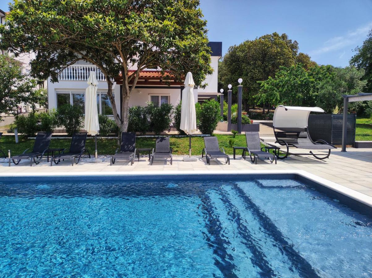 Apartments Tina Stinjan Πούλα Εξωτερικό φωτογραφία