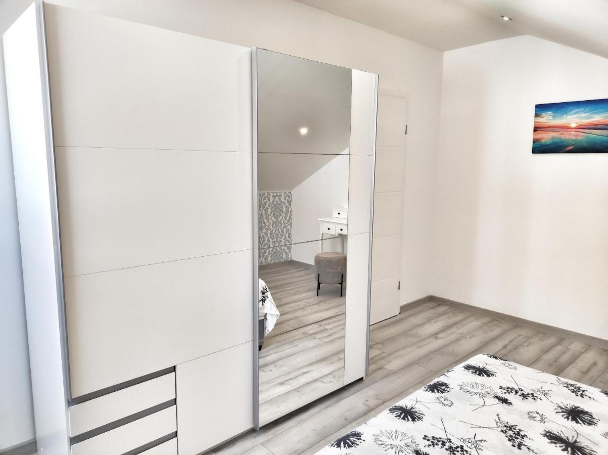 Apartments Tina Stinjan Πούλα Εξωτερικό φωτογραφία