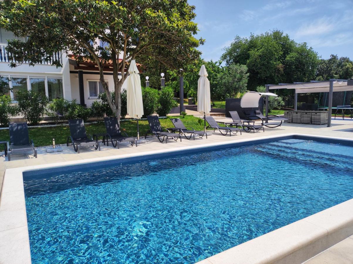 Apartments Tina Stinjan Πούλα Εξωτερικό φωτογραφία
